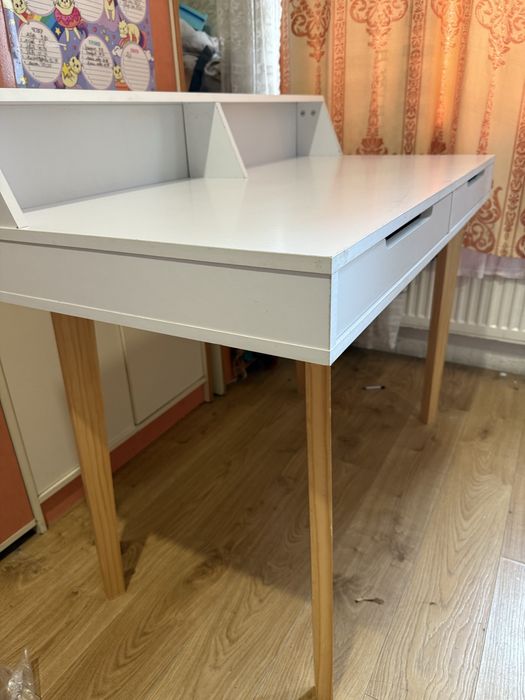 Стол письмовий Ikea