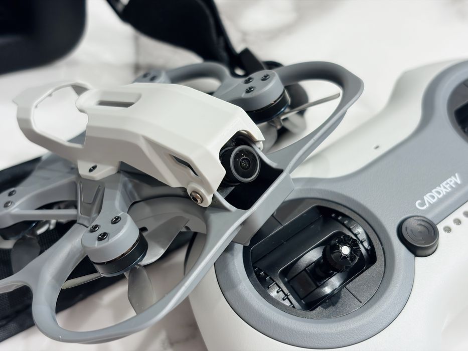 CADDXFPV Protos FPV Fly Combo dron z Ascent Digital HD system