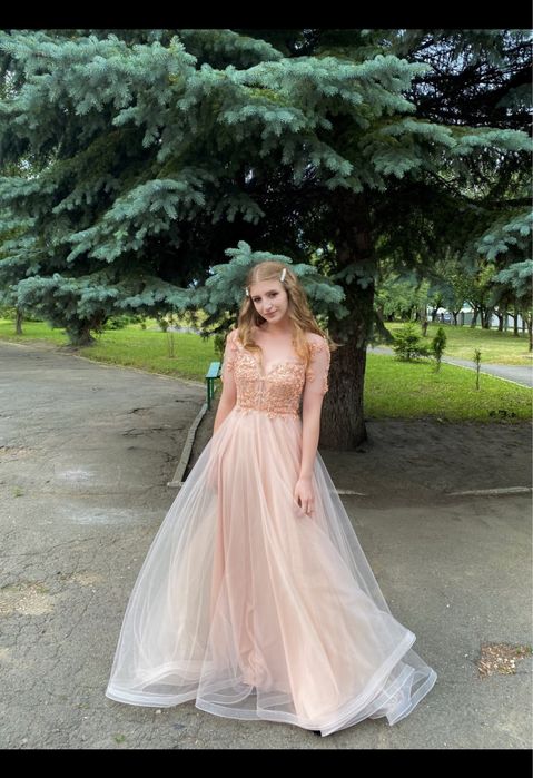 Сукня вечірня.