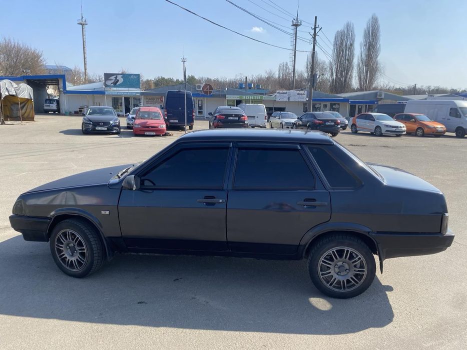 Продам машину,2005 год ,едет бодро,всегда обслуживалась вовремя,эмоции