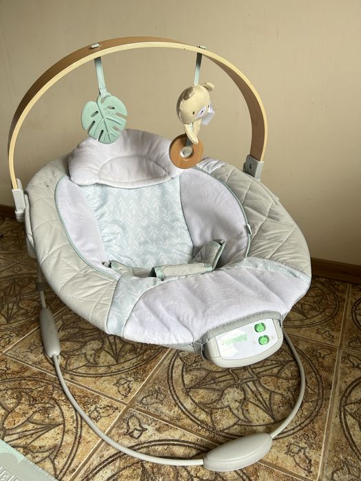 Шезлонг качеля ingenuity cozy spot