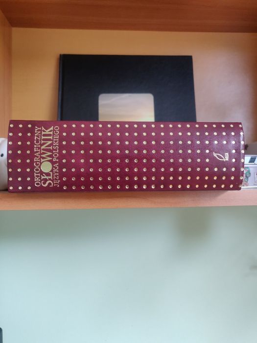 Słownik ortograficzny r.2000 twarda oprawa