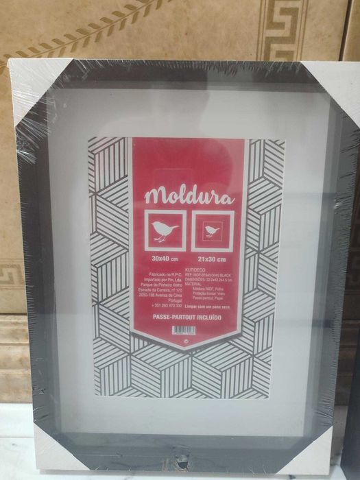 2 Molduras 3D com profundidade e Passe-Partout - Novas