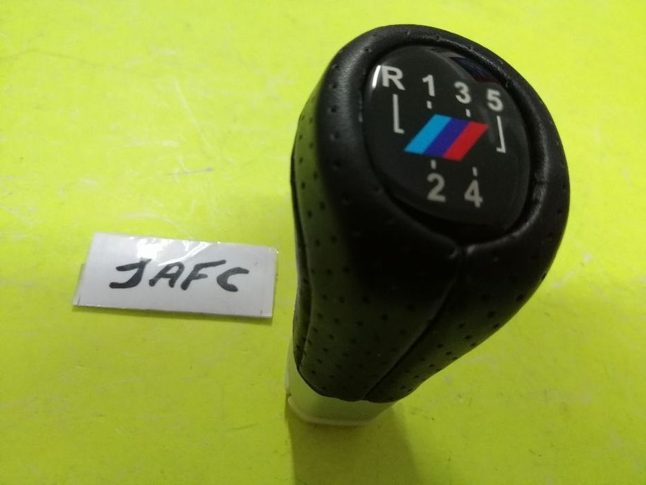 Punho / Manete das mudanças Bmw E90 E91 E81 E87 E88 5v e 6v NOVA