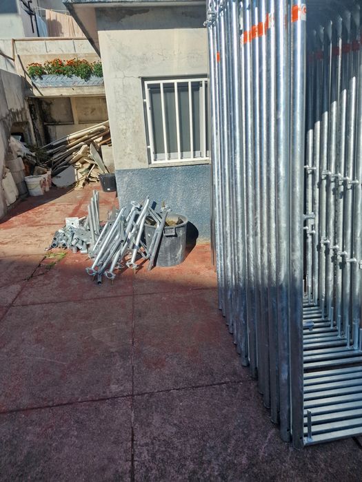 Andaimes Para aluguer 100m2