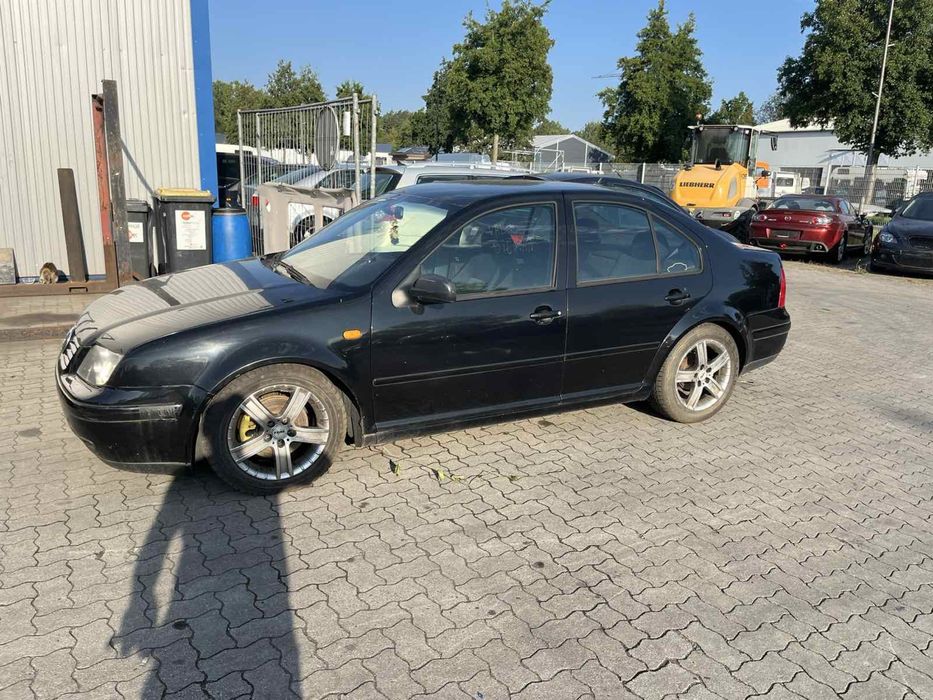 Розборка -Volksvagen bora 2.3 бензин