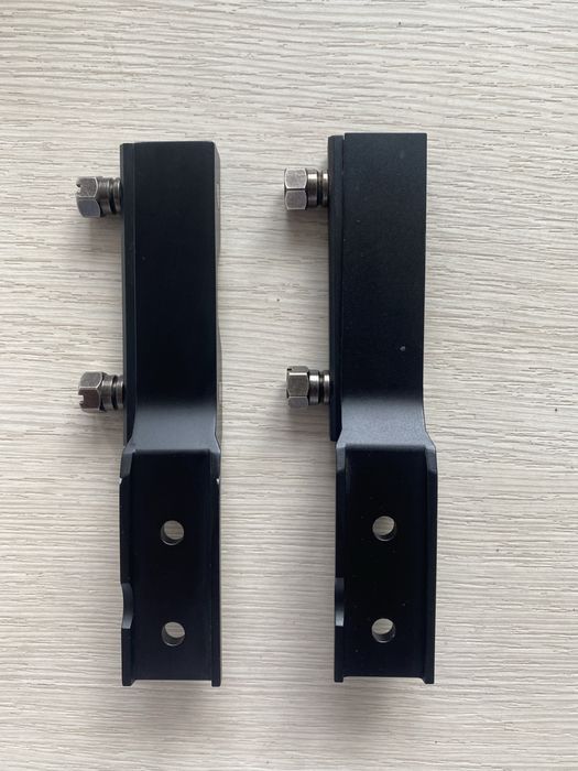 Кріплення кронштейн