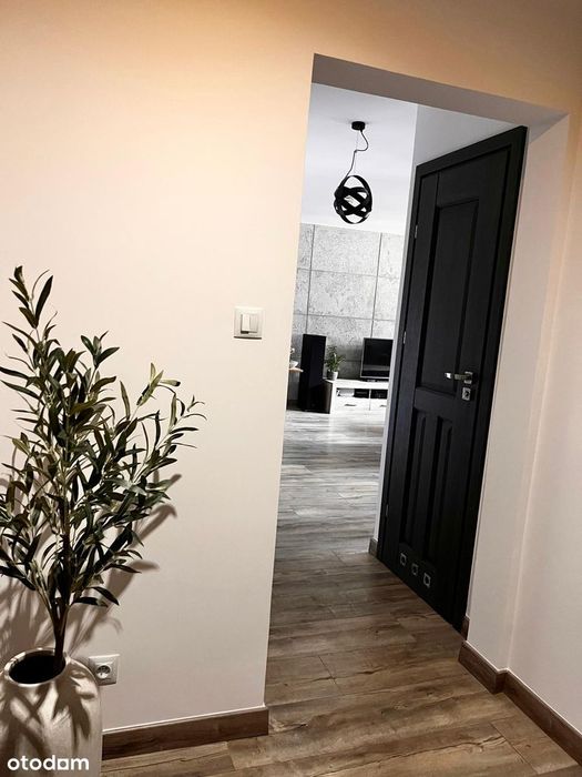 Przestronne 3 pokoje. 61m2 + 6m2
