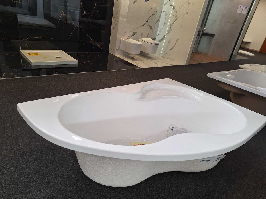 Wanna asymetryczne 160x105 cm prawa Poolspa Mistral