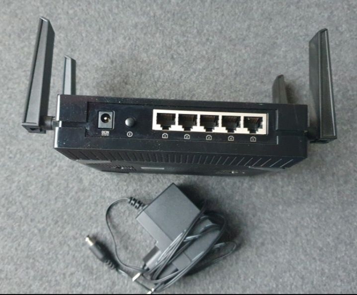 ASUS EA-AC87 5 portas giga
