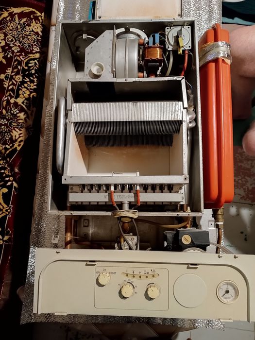 Запчастини. Газовий котел Феролі, Ferroli F24 MEL, б/в, по запчастинам