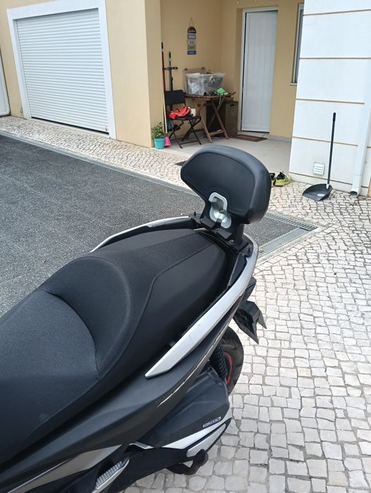 Vendo Honda Forza 350, de 2021, com 34000 km