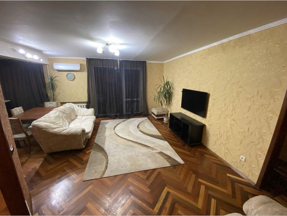 Оренда 3 кин квартири і самрму центрі міста