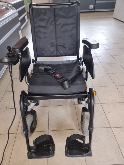 Інвалідна Коляска з електроприводом Stream Invacare
В