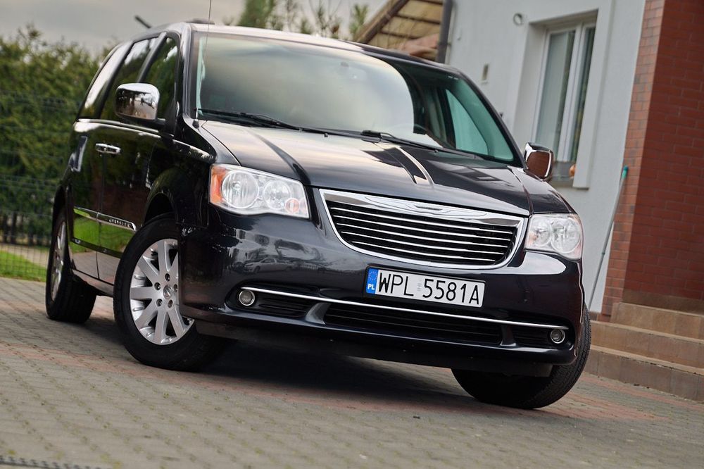 Chrysler Town & Country 3.6 V6 284KM • Limited • Skóra • DVD • 2 x LCD • Kamera~NA PLACU 10SZT