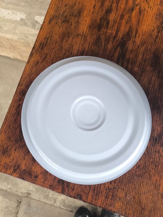 Продам кастрюлю , бак  20литров и ведро