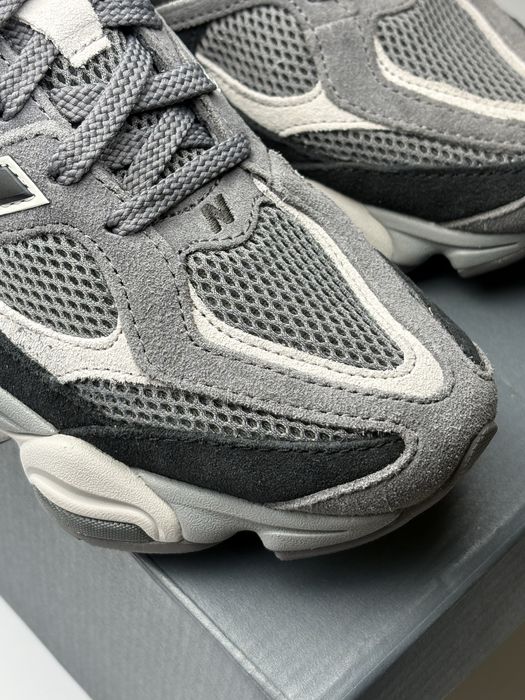 New Balance 9060 Grey