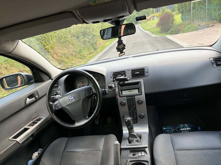Volvo  v50  2.0d