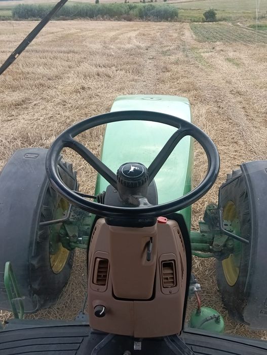 John Deere 8200  silnik 8.1