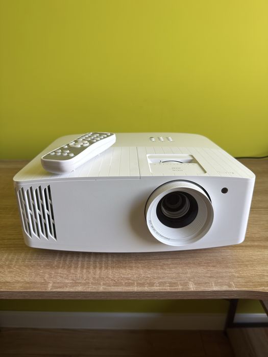 Projektor Optoma UHD38x