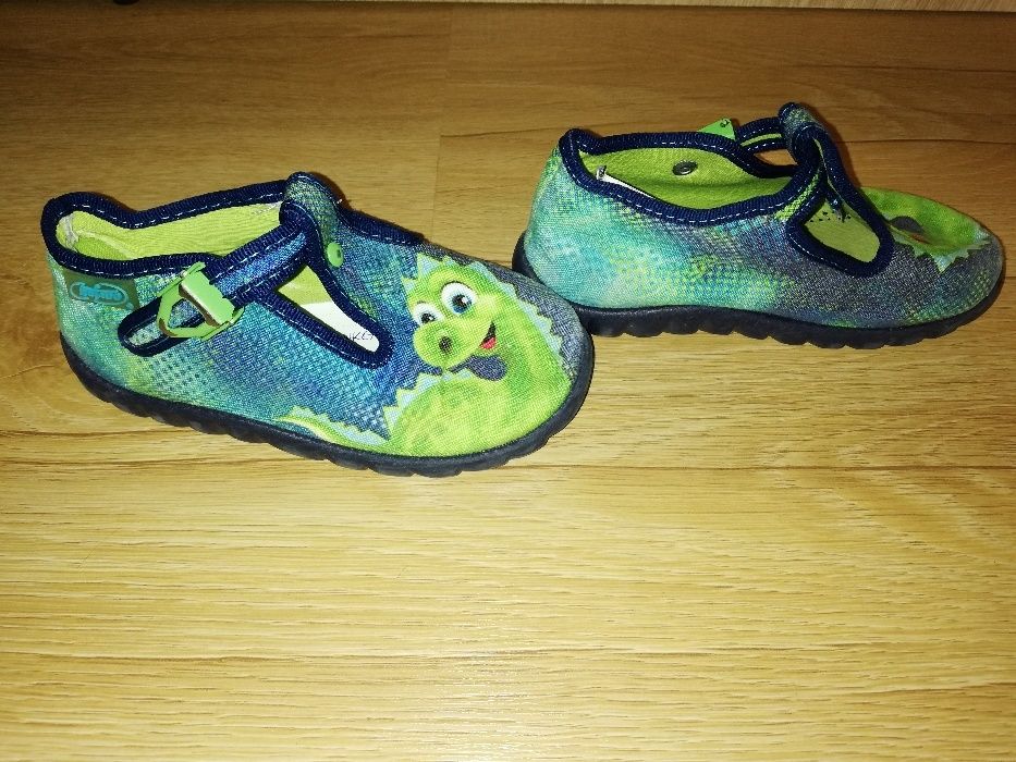 Kapcie Befado rozmiar 23