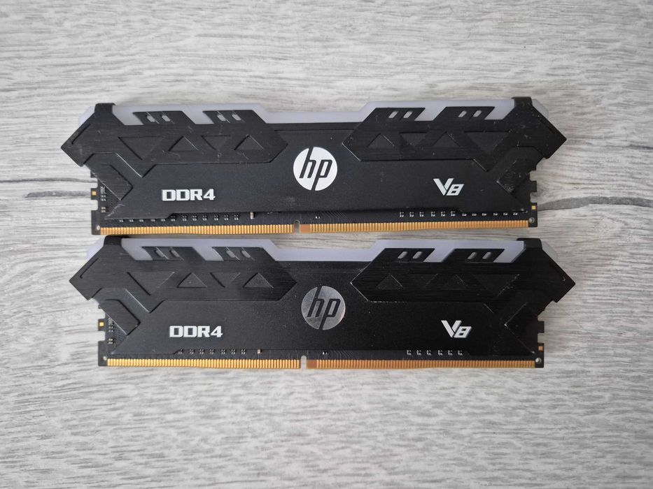 пам'ять DDR4 16GB Kit 2x8GB 3000MHz CL16 HP v8 RGB. Trade-in