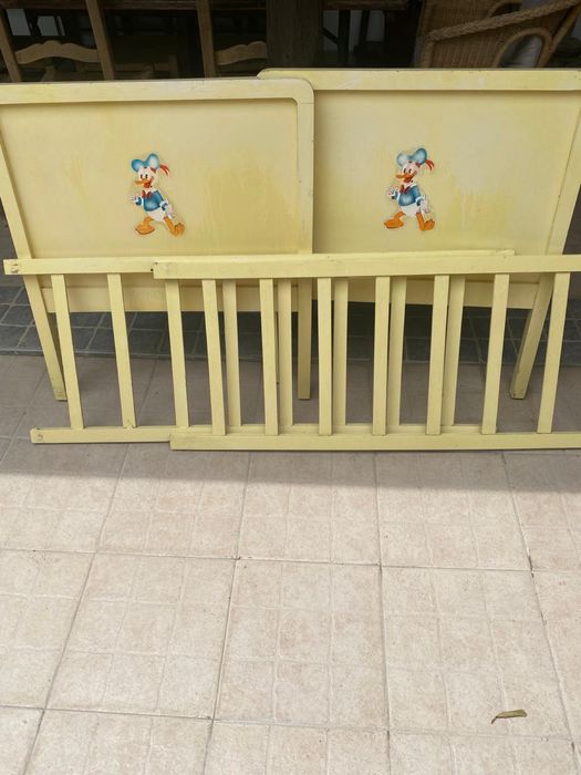 Berço de bebé antigo 1960