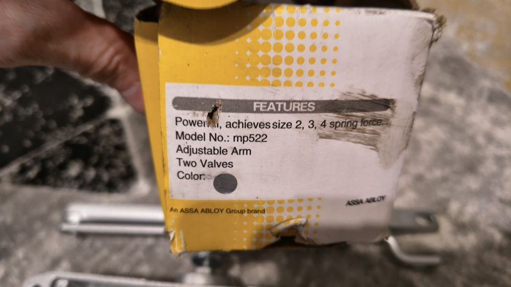 Samozamykacz Yale MP 522 srebrny