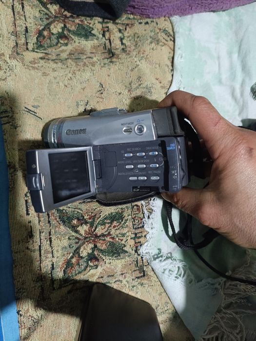 Відеокамера canon