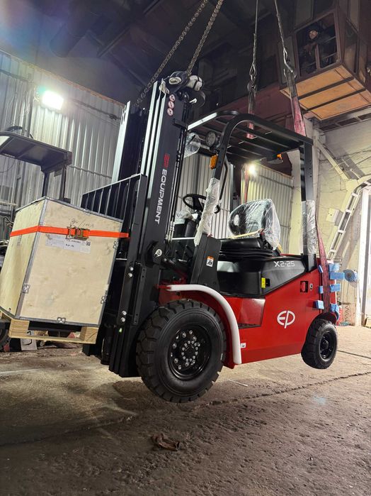 Новий Li-Ion вилковий навантажувач 2.5т/3.6м, кліренс 15см, 80V/280Ah