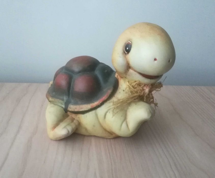 Uroczy żółwik - ceramiczna figurka