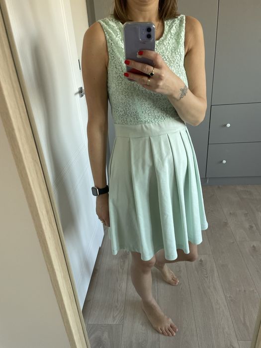 Sukienka miętowa koronka mini s 36 stan idealny
