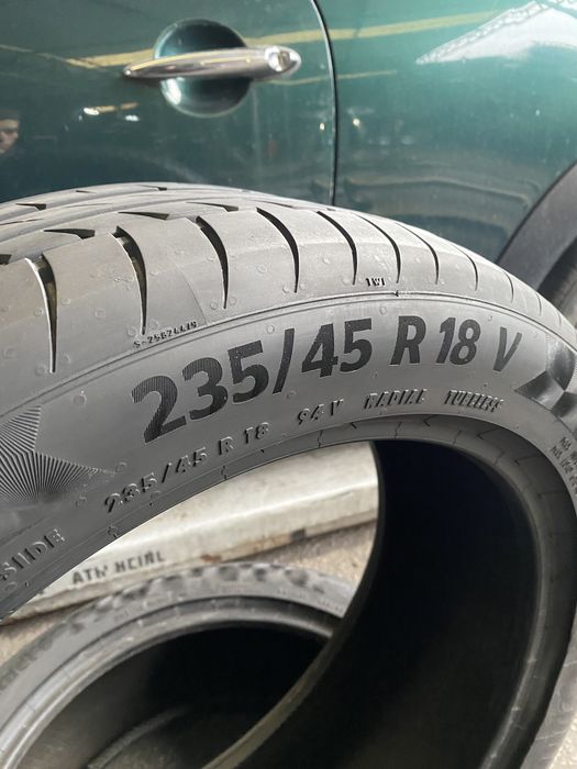 Pneus 235/45/18 - Continental PremiumContact 6