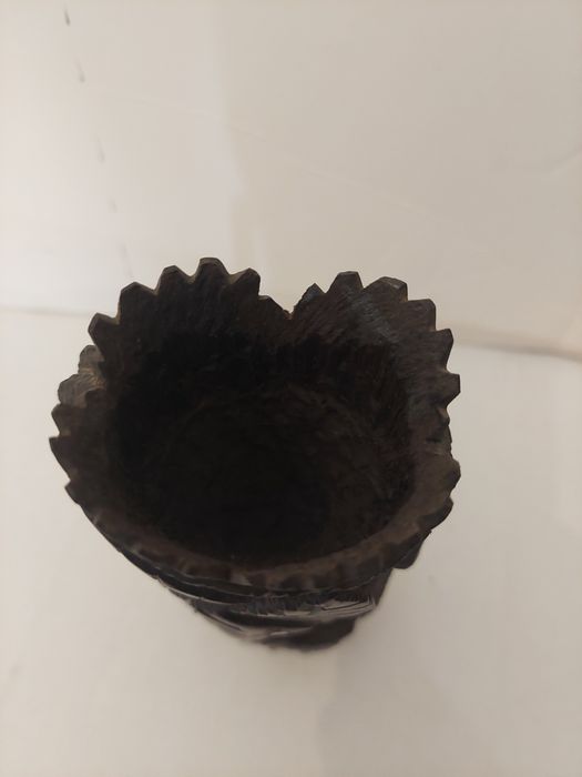 Escultura africana em madeira