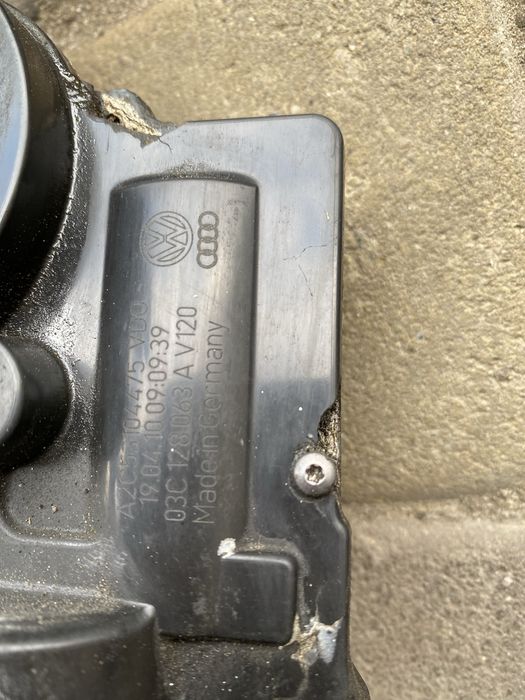 03C276 - Компрессор 1.4 TSI Golf VI  Заслонка 03C128063A
