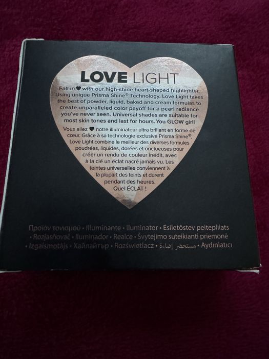 Rozświetlacz TOO FACED Love Light