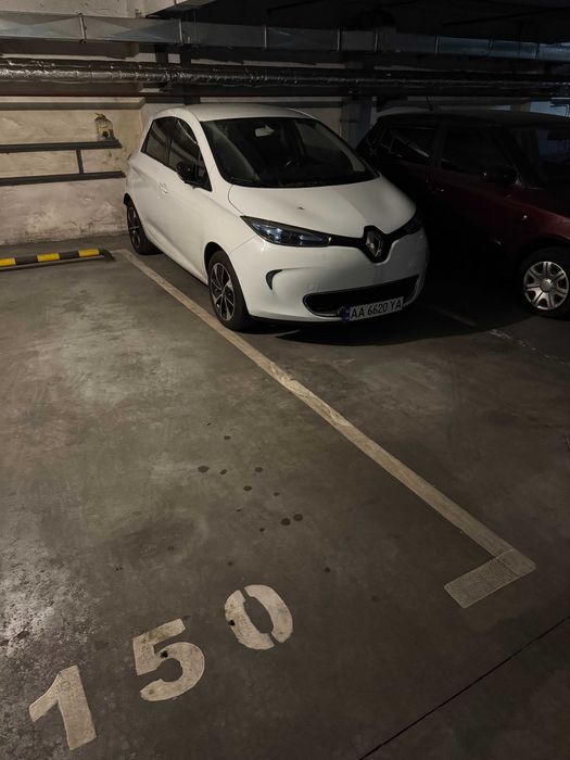 Оренда паркінгу для автомобіля, мотоцикла. McDonald's Шулявка