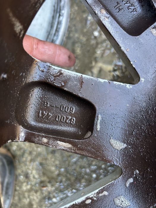 Alu felgi 16 cali 5x108 et49 renault