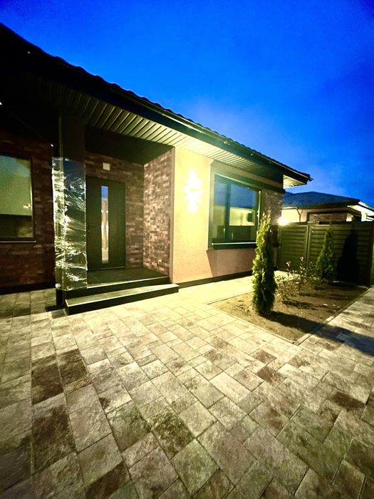 Продається ексклюзивний дуплекс в Минаї