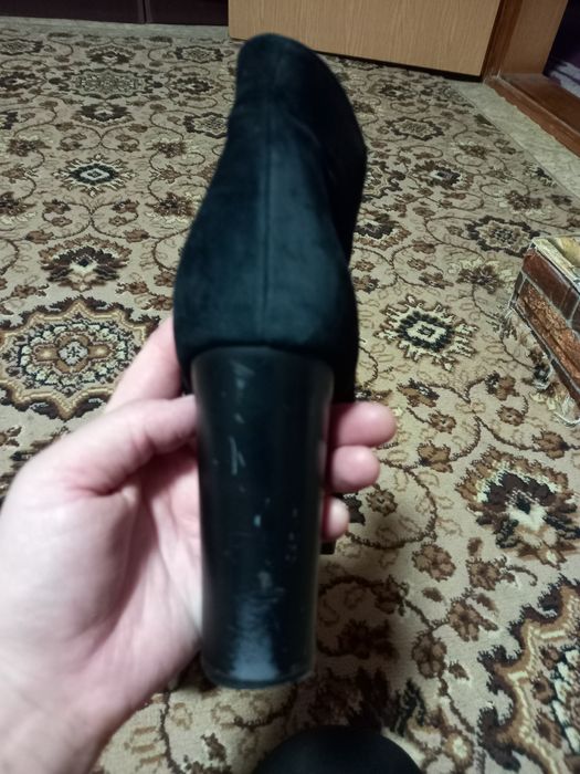 Ботинки  замшеві 40р