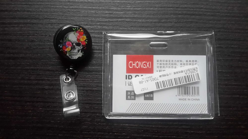 Identyfikator typu ski- pas, rozciągliwy brelok