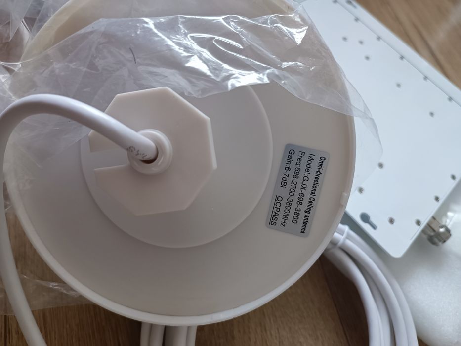 Тридіапазонний підсилювач (ретранслятор ) GSM WCDMA UMTS LTE