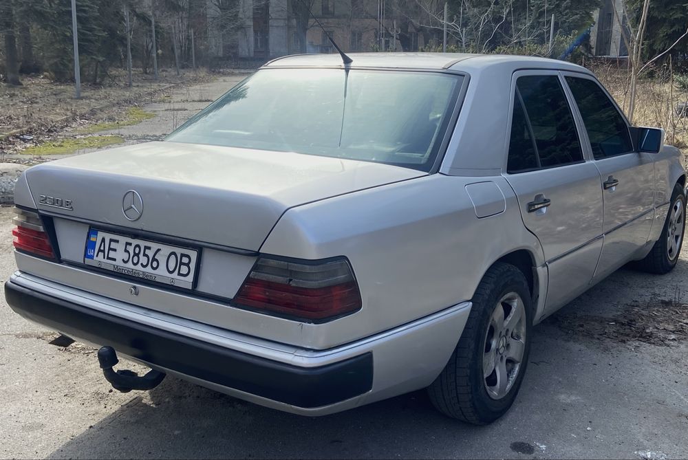 Mercedes E-Class w124