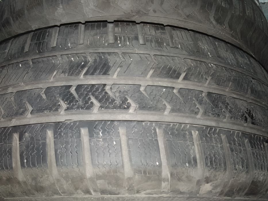 Cena za 2 Opony wielosezonowe 215/60r16 VREDESTEIN 6mm