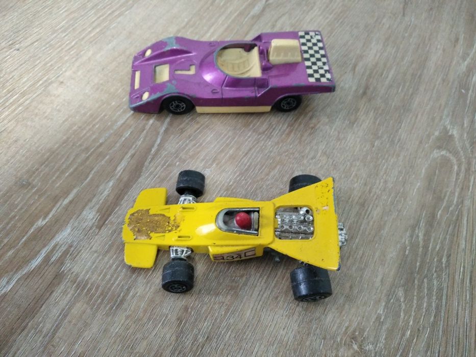 продам модели автомобилей  Matchbox, Realtoy