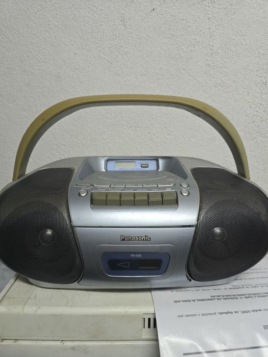 Mini sistema de som Panasonic RX-D26 (CD / cassetes / rádio)