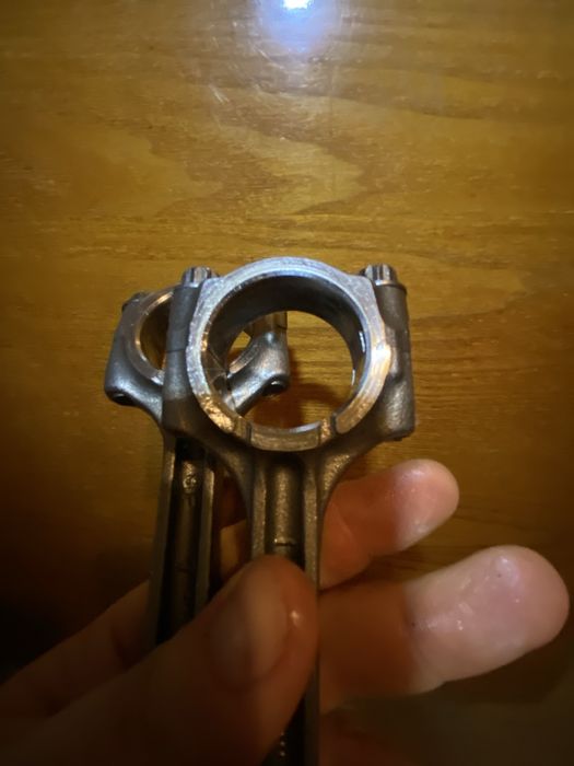 Suzuki gladius 400 шатуни