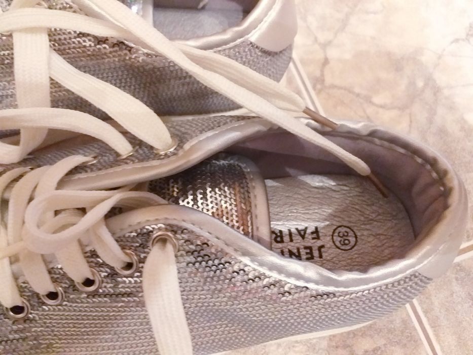 Nowe z metką trampki buty Jeny Fairy