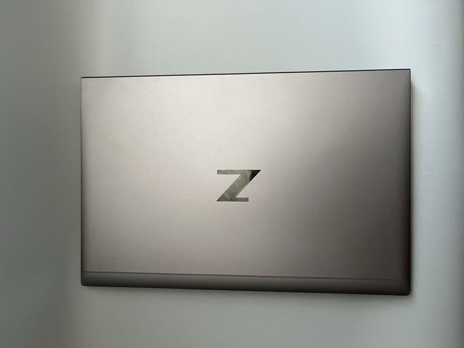 Ультрабук HP ZBook Firefly 14 G8 i5-1135g7 8/16GB SSD  IPS МЕТАЛЕВИЙ