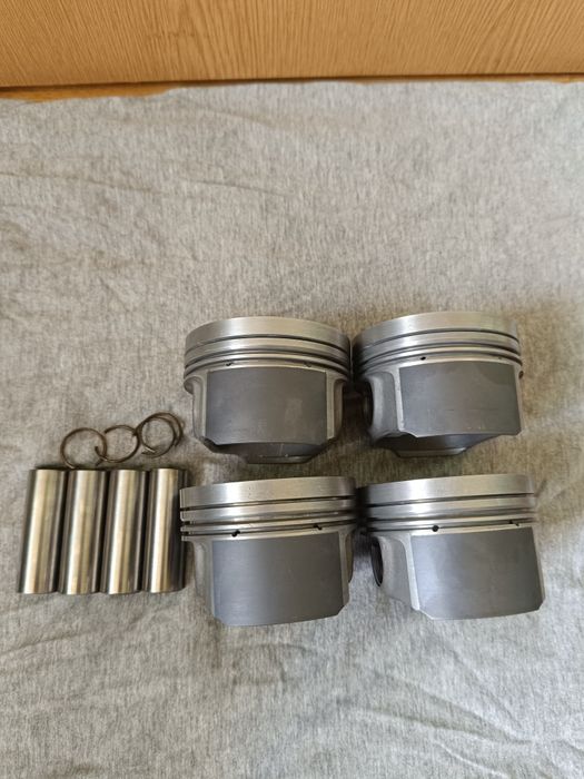 Tłoki Audi S3 TT 1.8T BAM/AEB CR 8.5:1 NOWA POWŁOKA